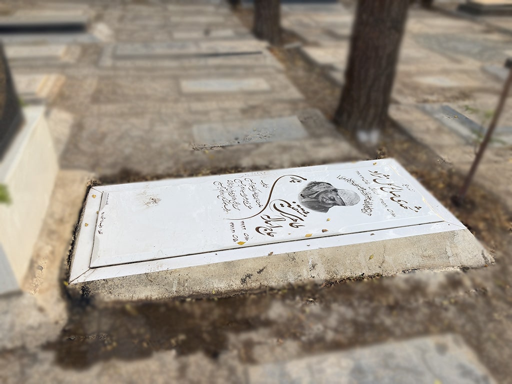 سنگ یادبود سفید