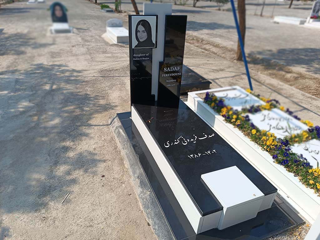 سنگ قبر گرانیت برزیلی کد - C25