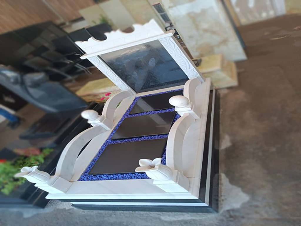 سنگ قبر گرانیت برزیلی کد - C24