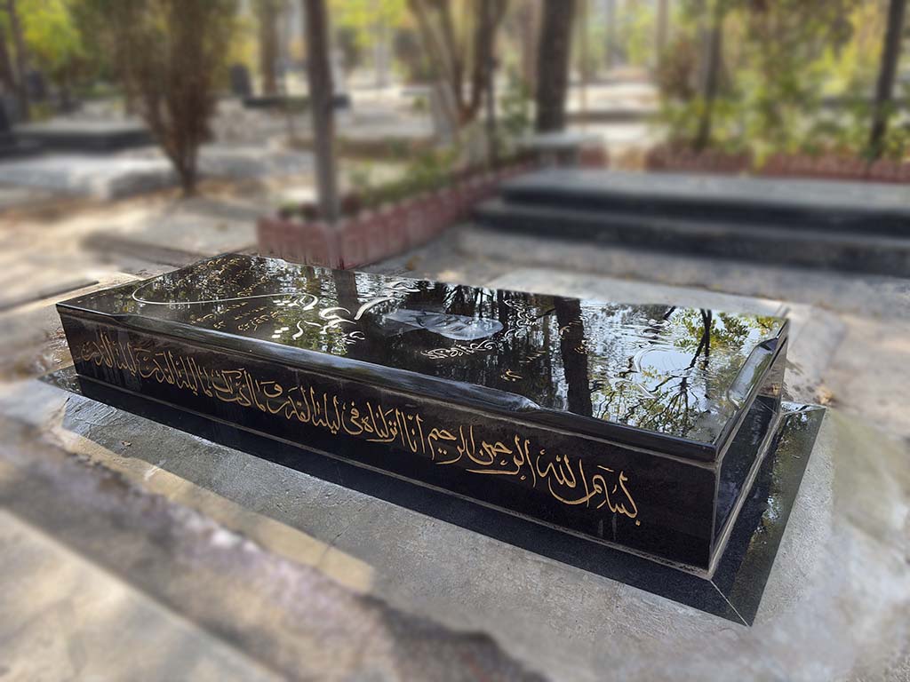 سنگ قبر گرانیت برزیلی کد - C12